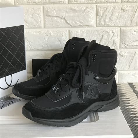 zapatos chanel negros|Chanel high top sneakers 2021.